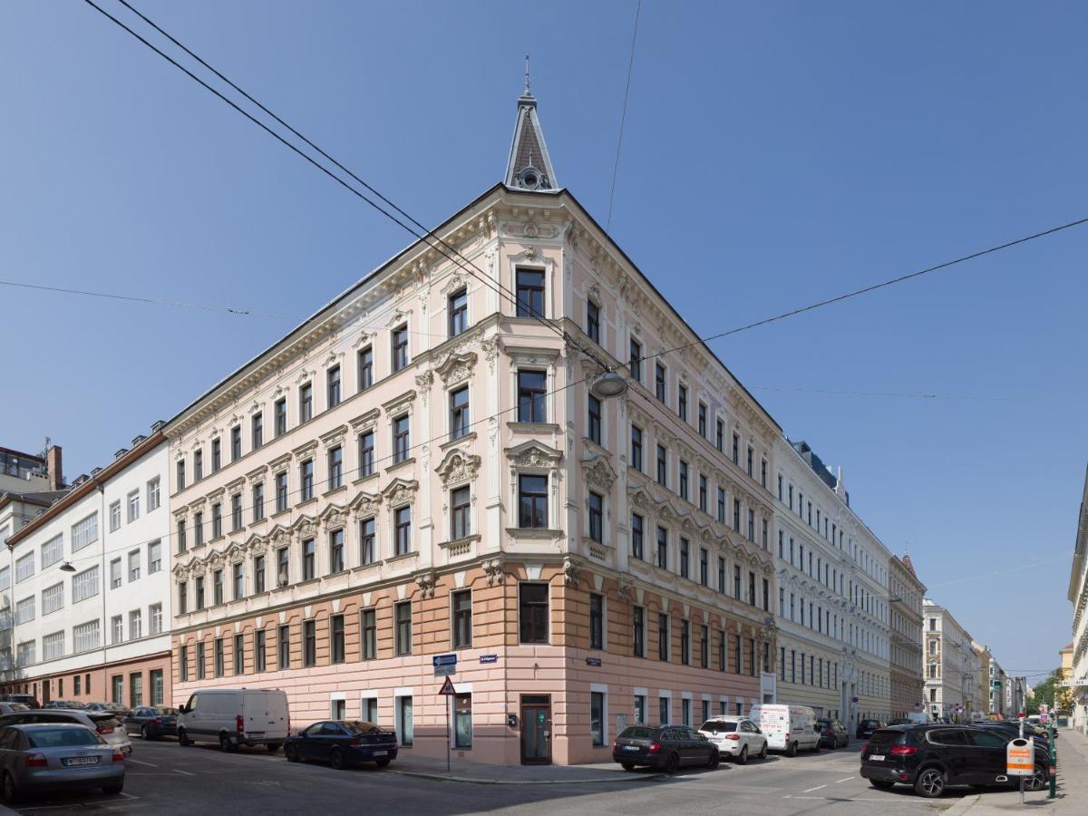 Relax 1120 * Viena